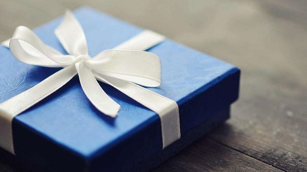 NGHỆ THUẬT TẶNG QUÀ TINH TẾ GIÚP BẠN GHI ĐIỂM VỚI TỪNG ĐỐI TƯỢNG