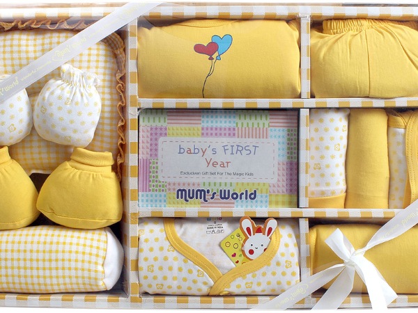 GỢI Ý 8+ QUÀ TẶNG ĐI THÔI NÔI BÉ TRAI, BÉ GÁI ĐÁNG MUA NHẤT