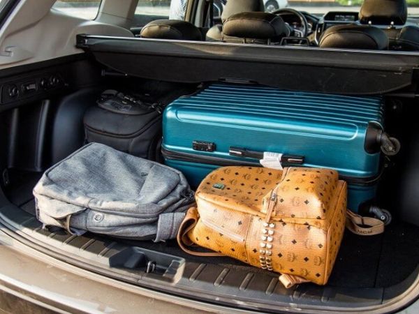 NÊN CHUẨN BỊ ĐỒ ĐI CHƠI XA NHƯ THẾ NÀO KHI DI CHUYỂN BẰNG Ô TÔ?