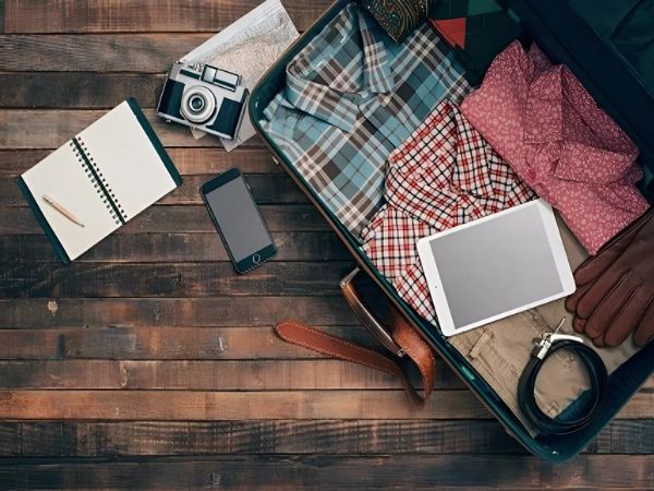 ĐI DU LỊCH CẦN MANG GÌ? TOP 10+ DỤNG CỤ CẦN THIẾT CẦN CHUẨN BỊ